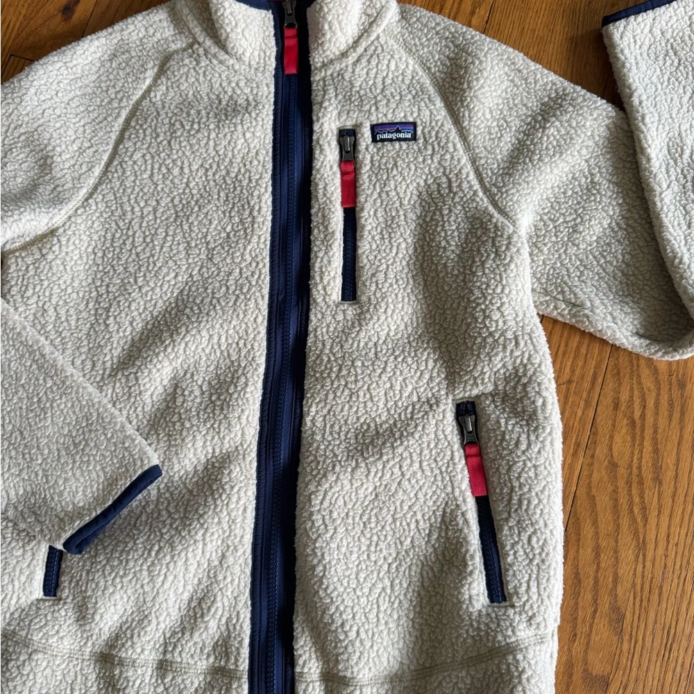 Patagonia youth fleece zip up jacket - Picture 2 of 4